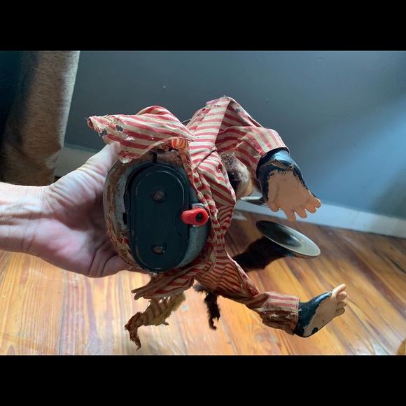 Creepy toy monkey - Picture 5 of 5